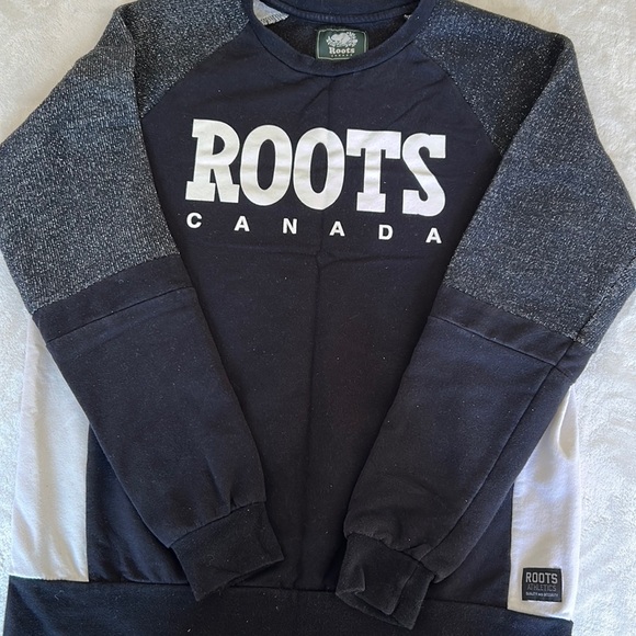 Roots Pullover - Picture 1 of 3